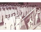 沱江艦官兵英勇克敵，獲先總統  蔣公頒贈榮譽虎旗。