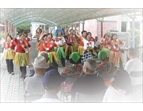 各安養機構經常舉辦多采多姿的活動，圖為馬蘭榮家配合節慶表演草裙舞，讓榮民歡度愉快時光。