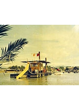 民國55年榮工挖泥船在越南進行湄公河三角洲挖泥工程。之照片