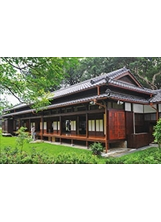 紀州庵的日式木造建築散發著遺世獨立的氣息。之照片