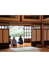 紀州庵的長廊充滿日式建築的優雅。之照片