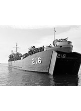 八二三戰役時期，海軍補給船支援金門前線。之照片