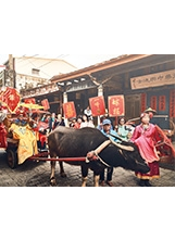 「嫁妝一牛車」是臺南特有的婚俗文化。之照片
