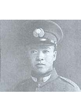 武漢二月十八日空戰，第21中隊中隊長董明德。之照片