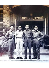 作者徐廣筴（左一）與同事曾在臺東為培育池上米奉獻心力。（圖／徐廣筴）之照片