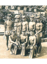 作者萬承禮（後排左一）經歷海軍陸戰隊嚴格的蛙訓後，返回金門任職六十九師成功隊輔導長。（圖／萬承禮）之照片