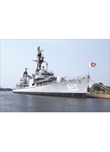 德陽艦停泊在安平港灣，成為軍事迷的遊覽勝地。（圖／聯合知識庫）之照片