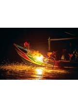 「金山磺火季」以特殊捕魚漁法吸引遊客。之照片