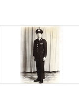 民國四十七年陶芳裕服役金門，時任中尉。之照片