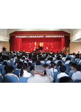 台東市馬蘭國小前往馬蘭榮家舉辦歲末音樂會，在悠美旋律中，讓榮民享受音樂盛宴。（劉興華攝）之照片