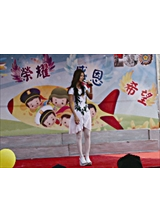 藝人豆花妹—蔡黃汝於現場表演精采節目。歡樂氣氛。之照片