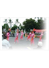 馬蘭榮家舉辦熱鬧的節慶活動，在精彩的節目演出之下，榮民們歡度愉快時光。（劉興華攝）之照片